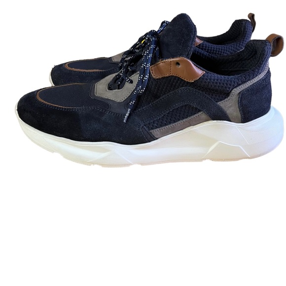 Massimo Dutti Suede Leather Trainers Men’s Sneakers Lace-Up Oversized Soles - Picture 2 of 12